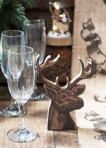 Tischdeko "Hirsch" aus Holz 16,8 cm